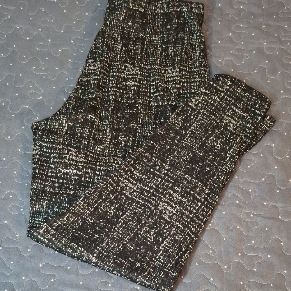 MAZE Collection Black and White Leggings size PL